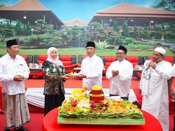 Ratusan Relawan se-Tapal Kuda Dukung Khofifah Maju Pilgub Jatim