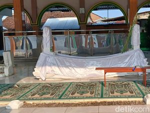 6 Makam Ulama di Pasuruan yang Bisa Diziarahi Saat Ramadan 6 Makam Ulama di Pasuruan yang Bisa Diziarahi Saat Ramadan