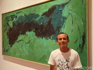 Pameran Tunggal The Journey Wayan Sadu, Melukis Pakai Lidi dan Ranting