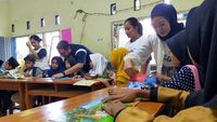 Peningkatan Literasi dan Edukasi untuk Anak-anak Pemulung