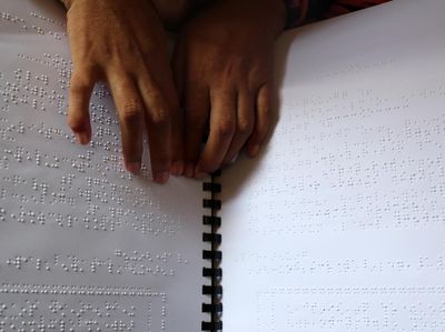 Penyandang Disabilitas Tunanetra Ikut Tadarus Al-Quran Braille