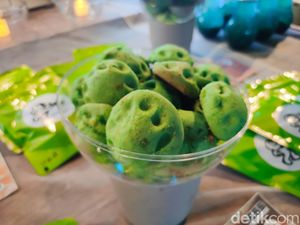 Purwarupa Kudapan Ruang Angkasa Rasa Asia ala Kampung Alien Kulon Progo Purwarupa Kudapan Ruang Angkasa Rasa Asia ala Kampung Alien Kulon Progo