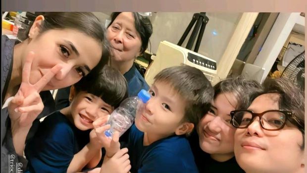 Anggi Suami Stevie Agnecya Ternyata Sepupuan dengan Artis Ini