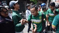 Momen Bonek Support Penuh Persebaya Jelang Derby Jatim