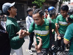 Momen Bonek Support Penuh Persebaya Jelang Derby Jatim