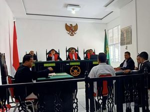Caleg PDIP Soppeng Bawa Istri Saat Kampanye Divonis Bebas Caleg PDIP Soppeng Bawa Istri Saat Kampanye Divonis Bebas