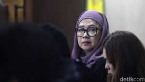 Ekspresi Karen Agustiawan di Sidang Kasus Korupsi Pengadaan LNG