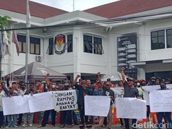 Disebut Mengundurkan Diri, 4 Caleg PDIP Klaten Datangi KPU untuk Klarifikasi