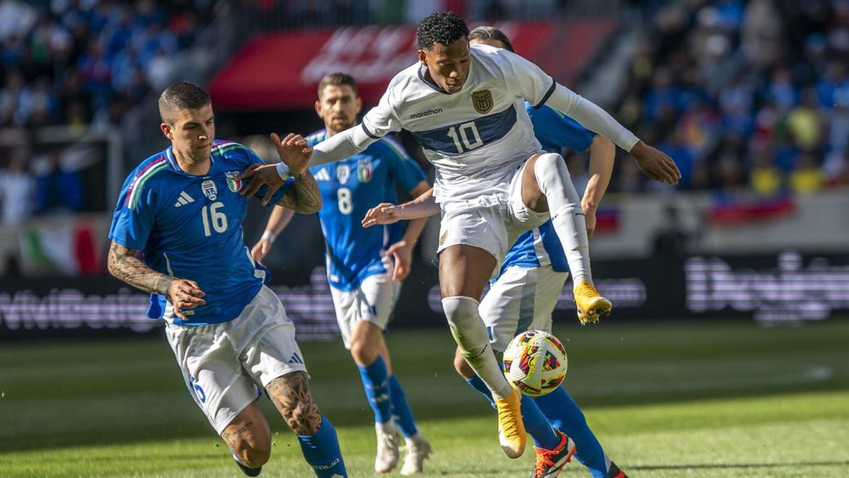 Italia menang 2-0 atas Ekuador dalam pertandingan uji coba (Foto: AP/Eduardo Munoz Alvarez)