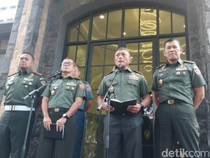 Mabes TNI dan Kodam Cenderawasih Jelaskan Kasus Oknum Prajurit Aniaya KKB Mabes TNI dan Kodam Cenderawasih Jelaskan Kasus Oknum Prajurit Aniaya KKB