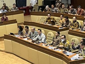 Ibas Ngawal AHY Raker DPR Perdana, Pimpinan Rapat: Aman Pak! Ibas Ngawal AHY Raker DPR Perdana, Pimpinan Rapat: Aman Pak!