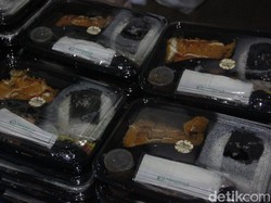 Dari Menu Lokal hingga Jepang, Sajian Buka Puasa di Masjid Salman ITB