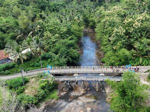 Bupati Kebumen Tepis Anggapan Sempor dan Gombong Tak Tersentuh Pembangunan Bupati Kebumen Tepis Anggapan Sempor dan Gombong Tak Tersentuh Pembangunan