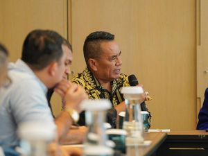 Balas-membalas Hotman Paris dan Tim AMIN soal Siapa Bakal Nangis