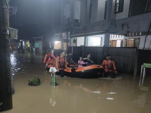 959 Rumah Warga Terendam Banjir di Kabupaten Bogor, 219 Orang Mengungsi 959 Rumah Warga Terendam Banjir di Kabupaten Bogor, 219 Orang Mengungsi