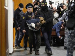 Pelaku Serangan Moskow Diduga Disetrum Kelaminnya Usai Ditangkap