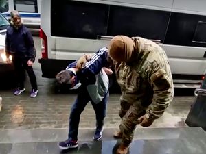 Tersangka Penembakan Massal di Moskow Digiring ke Komite Investigasi Tersangka Penembakan Massal di Moskow Digiring ke Komite Investigasi