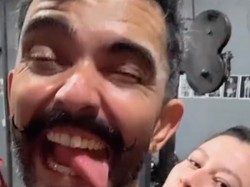 Kontroversial, Pasangan Ini Olahraga Tanpa Busana, Diklaim Bikin Makin Bugar