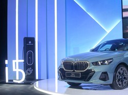 BMW Rilis Sedan i5 Listrik, Berapa Harganya?