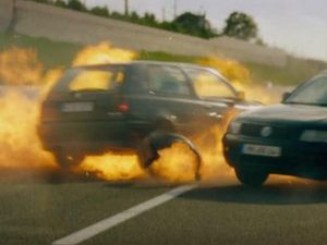 Sinopsis Film Collide: Jerat Kelam Narkoba di Tengah Misi Penyelamatan Sinopsis Film Collide: Jerat Kelam Narkoba di Tengah Misi Penyelamatan