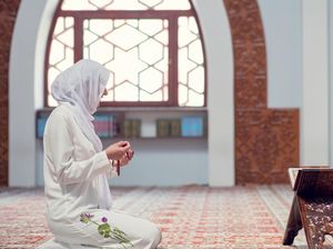 Ingat! Baca Doa Akhir Tahun Ini, Bisa Mulai Dibaca Sebelum Maghrib Ingat! Baca Doa Akhir Tahun Ini, Bisa Mulai Dibaca Sebelum Maghrib