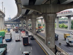 H-6 Lebaran, Arus Lalu Lintas Tol Jakarta-Cikampek Mulai Meningkat