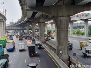 H-6 Lebaran, Arus Lalu Lintas Tol Jakarta-Cikampek Mulai Meningkat H-6 Lebaran, Arus Lalu Lintas Tol Jakarta-Cikampek Mulai Meningkat
