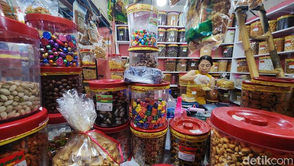 Meraup Cuan dari Kue Lebaran