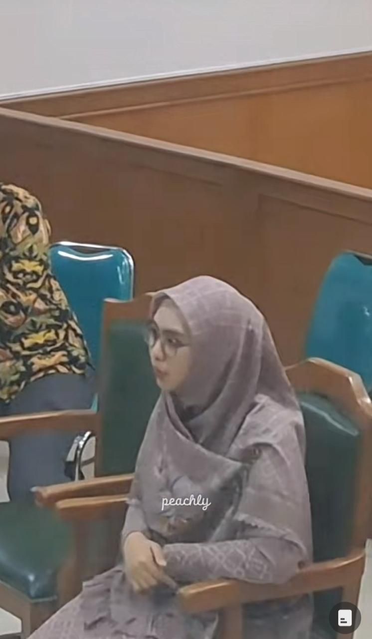 Oki Setiana Dewi