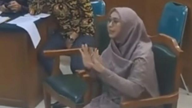 Oki Setiana Dewi