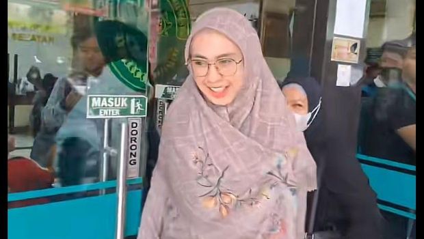 Oki Setiana Dewi