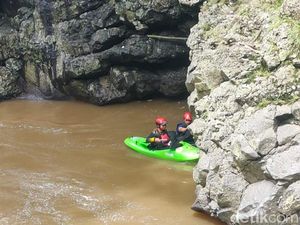 Pencarian Bocah Hanyut di Sungai Brantas Malang Disetop Imbas Cuaca Buruk Pencarian Bocah Hanyut di Sungai Brantas Malang Disetop Imbas Cuaca Buruk