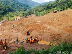 Drone Dikerahkan untuk Bantu Pencarian Korban Longsor Cipongkor