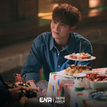 Potret Joo Won dalam drama 'The Midnight Studio'