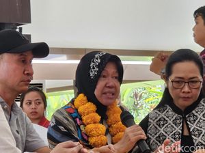 Risma Menangis di Gianyar, Ngomel Sebut Kerajinan Warga Jelek di Karangasem