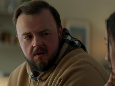Serial 3 Body Problem (2024) 3 Body Problem. (L to R) John Bradley as Jack Rooney, Jess Hong as Jin Cheng in episode 102 of 3 Body Problem. Cr. Courtesy of Netflix © 2024
