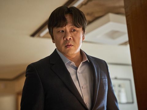 Serial Parasyte: The Grey (2024) Parasyte: The Grey Kim In-kwon as Kang Won-seock in Parasyte: The Grey Cr. Cho Wonjin/Netflix © 2024