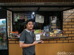 Unik, Agen BRILink di Bekasi Ini Persis di Samping Kantor BRI