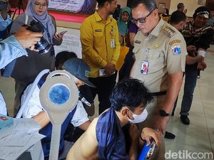 Wali Kota Jakpus ke Peserta Hapus Tato Gratis: Jangan Bikin Tato Lagi Wali Kota Jakpus ke Peserta Hapus Tato Gratis: Jangan Bikin Tato Lagi