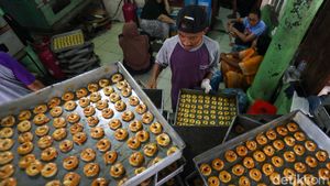 Wow! Jelang Lebaran Industri Rumahan Ini Produksi Kue Kering 144 Kg/Hari