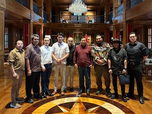 8 Warrior, Cinta dan Tanah Air Mulai Syuting