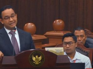 Anies Sebut Ada Penyalahgunaan Bansos dan Intervensi Pimpinan MK Anies Sebut Ada Penyalahgunaan Bansos dan Intervensi Pimpinan MK