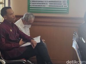 Pulih dari Gangguan Jiwa, Bos Ayuterra Resort Jalani Sidang Kasus Lift Maut Pulih dari Gangguan Jiwa, Bos Ayuterra Resort Jalani Sidang Kasus Lift Maut