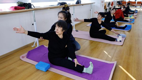 China Bikin Beragam Kelas untuk Lansia Mengisi Keseharian