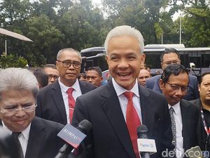 Jawaban Ganjar Disebut Gibran Ngelawak gegara Suaranya Dianggap Nol Jawaban Ganjar Disebut Gibran Ngelawak gegara Suaranya Dianggap Nol