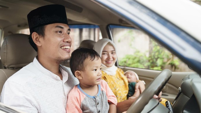 Ilustrasi Bayi Diajak Mudik Ilustrasi Bayi Diajak Mudik