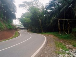 Jalan Alternatif Cikidang Sukabumi Gelap Gulita-Cermin Lalin Rusak