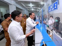 Jokowi Tinjau RSUD Mokopido Tolitoli, Pasien Minta Faskes-Dokter Ahli Ditambah