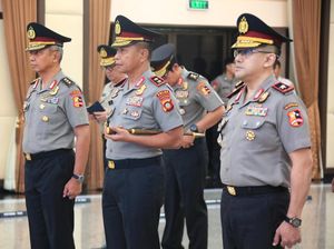 Kapolri Naikkan Pangkat 11 Pati, Setyo Budiyanto Resmi Sandang Komjen Kapolri Naikkan Pangkat 11 Pati, Setyo Budiyanto Resmi Sandang Komjen