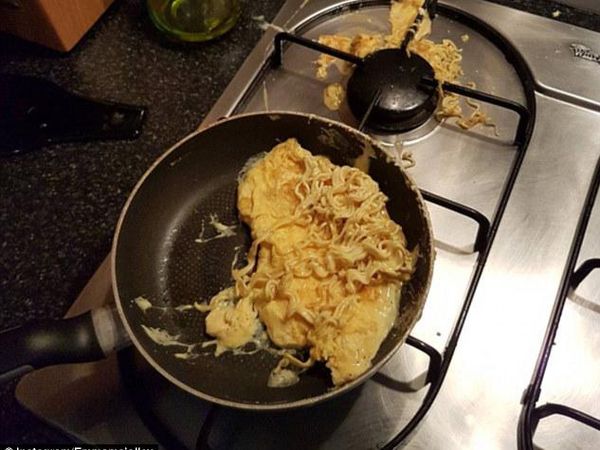 Kacau! 10 Netizen Adu Kekacauan Makanan di Dapurnya